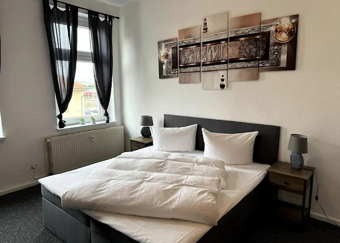 Moderne Wohnung Nahe Bahnhof Und Dem Goitzschesee