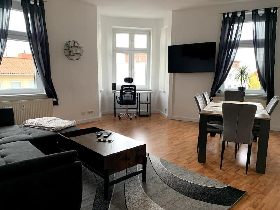 Apartment Moderne Nahe Bahnhof Und Dem Goitzschesee